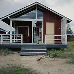 Chalet Marjaniemi - Rantasumppu 9 With Sauna *